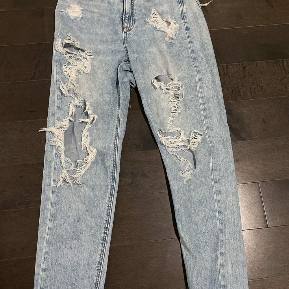 American Eagle Outfitters Light Blue Distressed Straight Leg Jeans